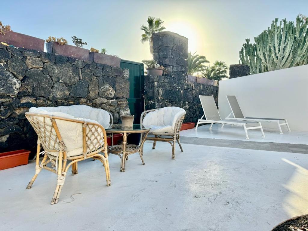Luxury Bungalow Playa Roca Costa Teguise Extérieur photo